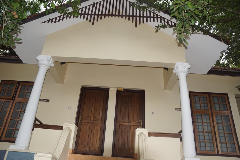 Soma Birds Lagoon Hotel Kotamangalam Ngoại thất bức ảnh